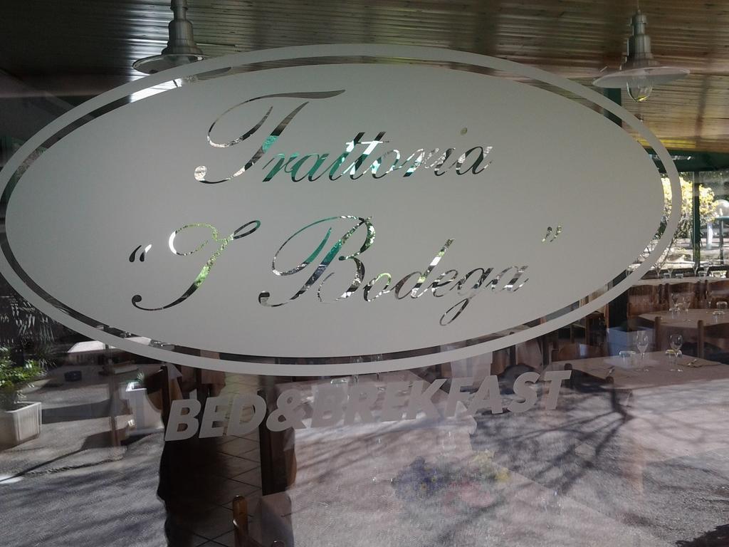 Trattoria I Bodega Hotel Abbadia Lariana Exterior photo